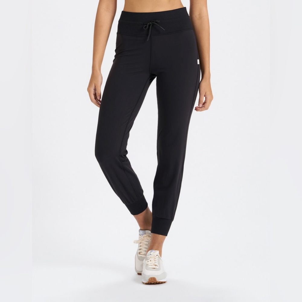 VUORI Daily Joggers - Size Small